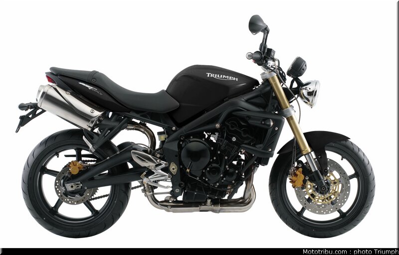 triumph_street_triple_4_2009