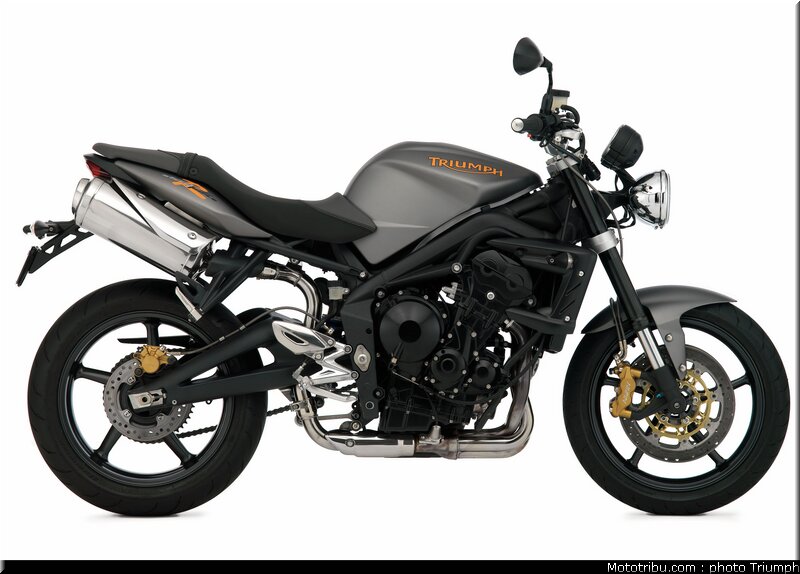 triumph_street_triple_r_5_2009
