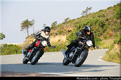 triumphthruxton_1_2009.jpg