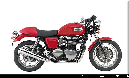 triumphthruxton_7_2009.jpg