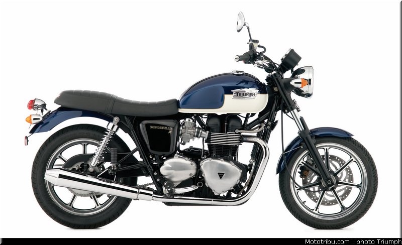 triumph_bonneville_se_3_2010
