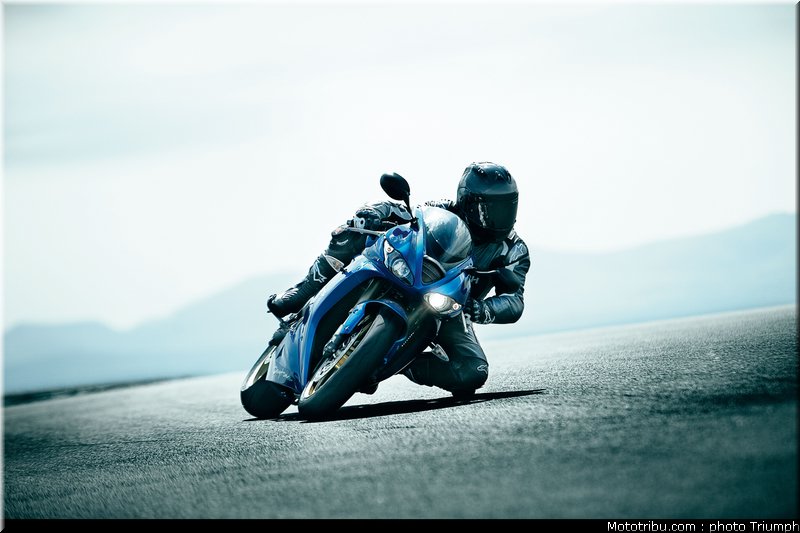 triumph_daytona_675_2_2010