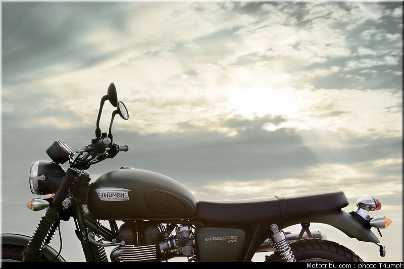triumph_scrambler_4_2010