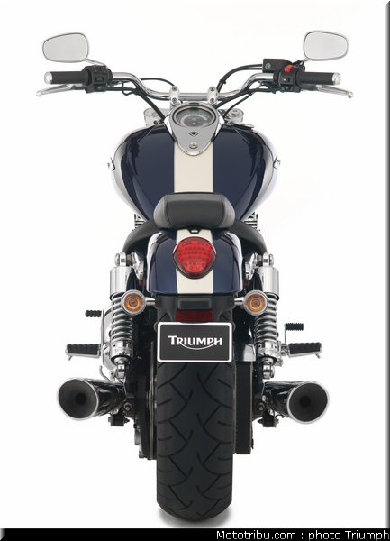 triumph_thunderbird_3_2010