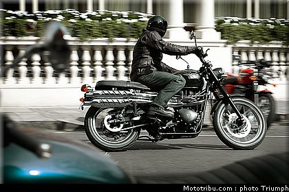 triumph_scrambler_1_2010.jpg