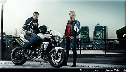 triumph_speed_triple_3_2010.jpg
