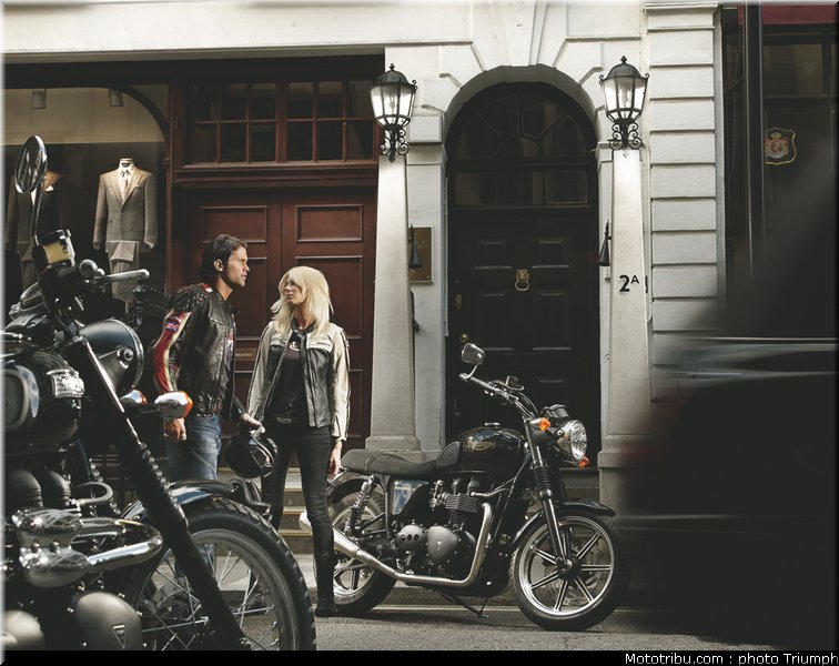 triumph_2011_bonneville_5