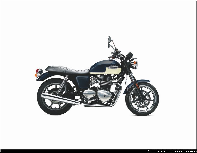triumph_2011_bonneville_se_6