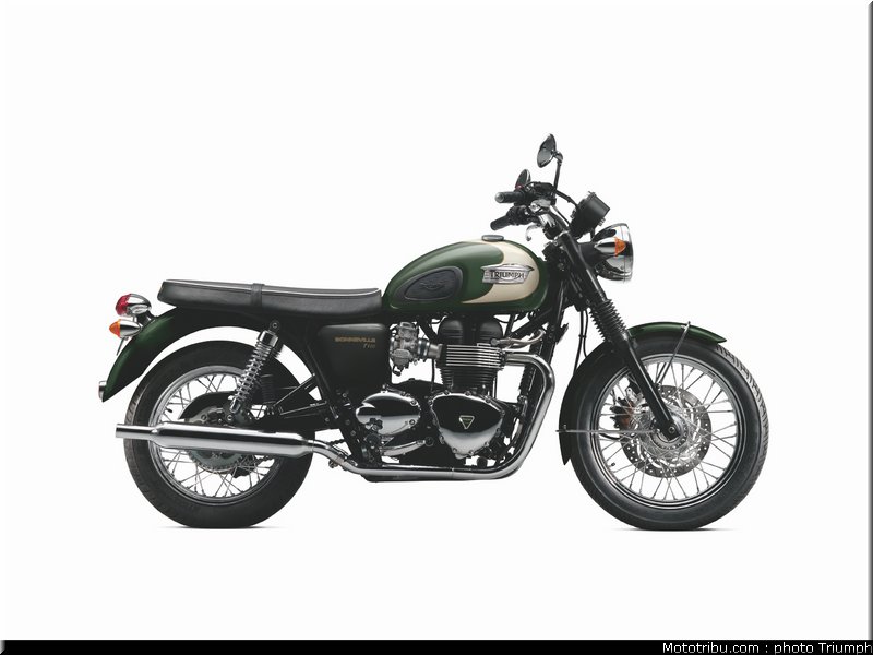 triumph_2011_bonneville_t100_5