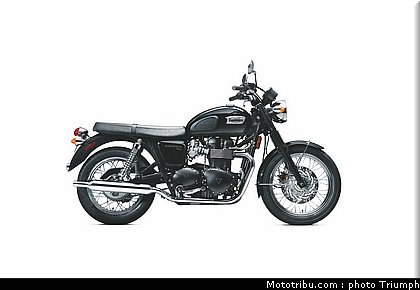 triumph_2011_bonneville_t100_6.jpg