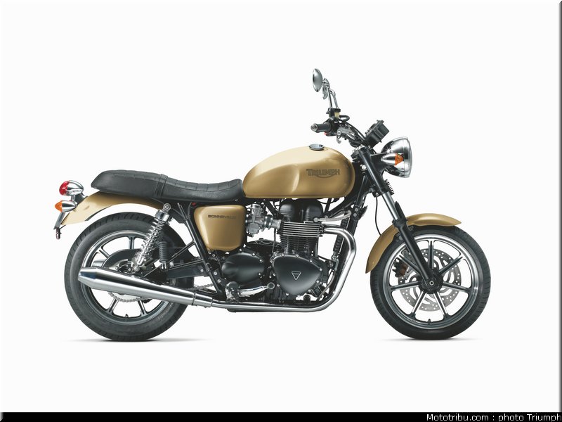 triumph_bonneville_6_2012