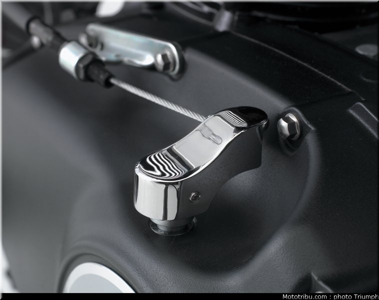 triumph_bonneville_accessoires_18_2012