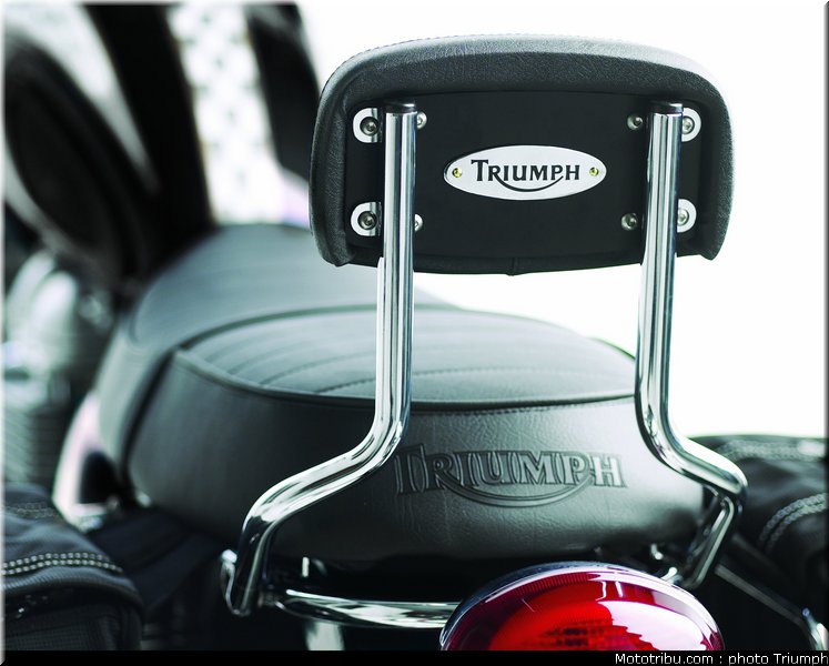 triumph_bonneville_accessoires_33_2012