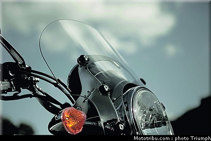 triumph_bonneville_accessoires_08_2012.jpg