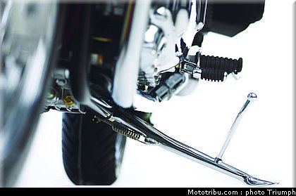 triumph_bonneville_accessoires_30_2012.jpg