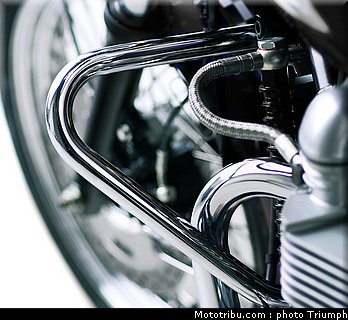 triumph_bonneville_accessoires_40_2012.jpg