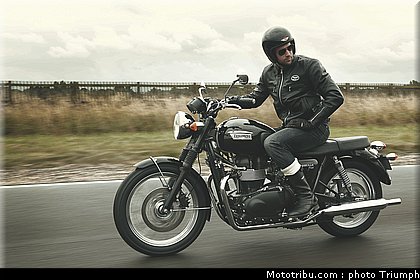 triumph_bonneville_t100_7_2012.jpg