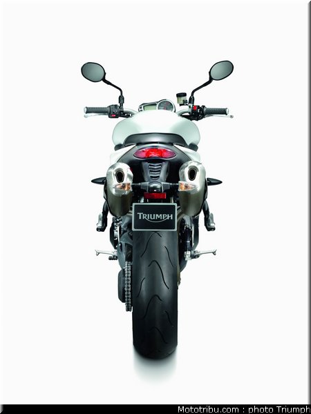 011_triumph_speed_triple_011_2012