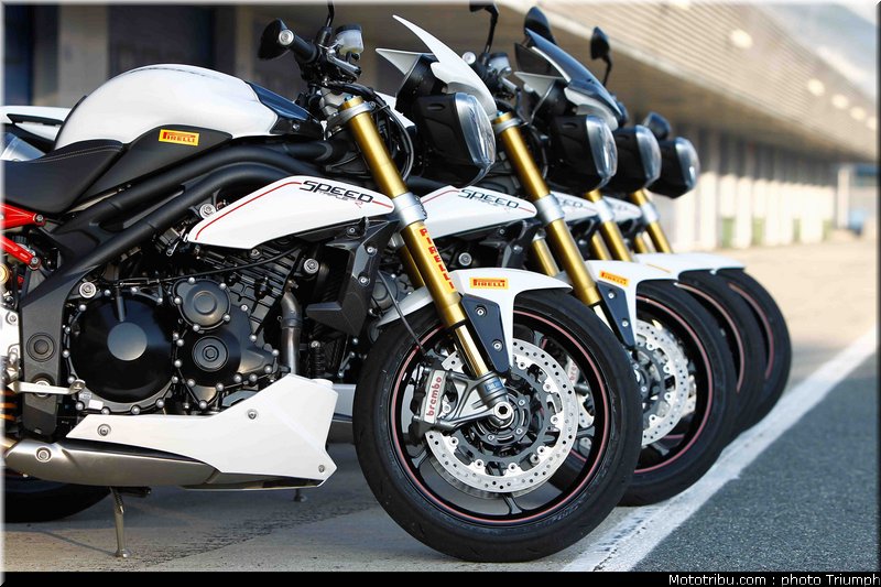 019_triumph_speed_triple_r_008_2012