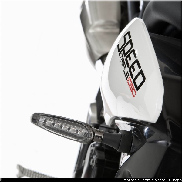 029_triumph_accessoire_008_speed_triple_2012