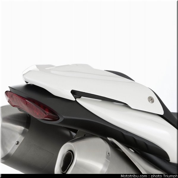 038_triumph_accessoire_017_speed_triple_2012