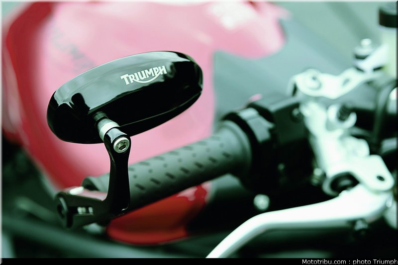 047_triumph_accessoire_026_speed_triple_2012