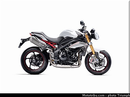 021_triumph_speed_triple_r_010_2012.jpg