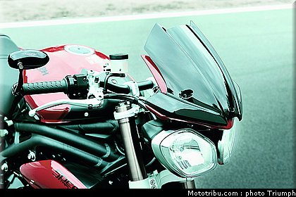 025_triumph_accessoire_004_speed_triple_2012.jpg