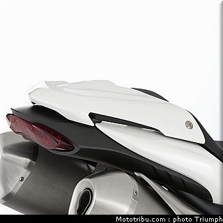 038_triumph_accessoire_017_speed_triple_2012.jpg