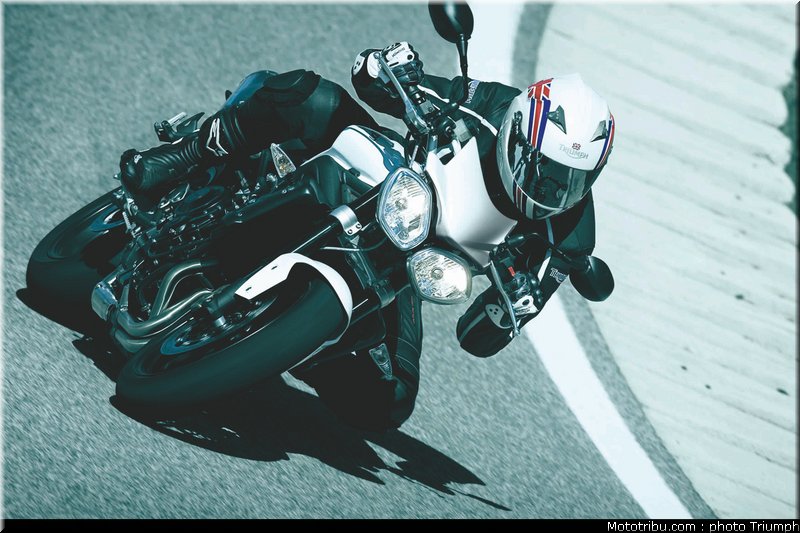 triumph_003_street_triple_2012_003