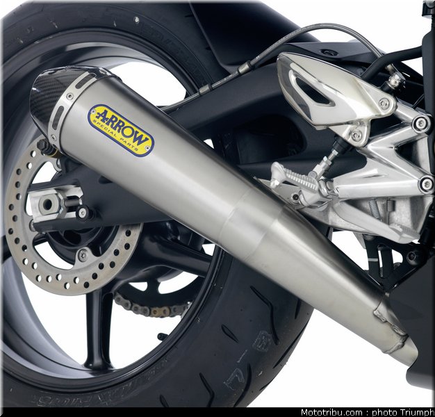triumph_016_street_triple_2012_009