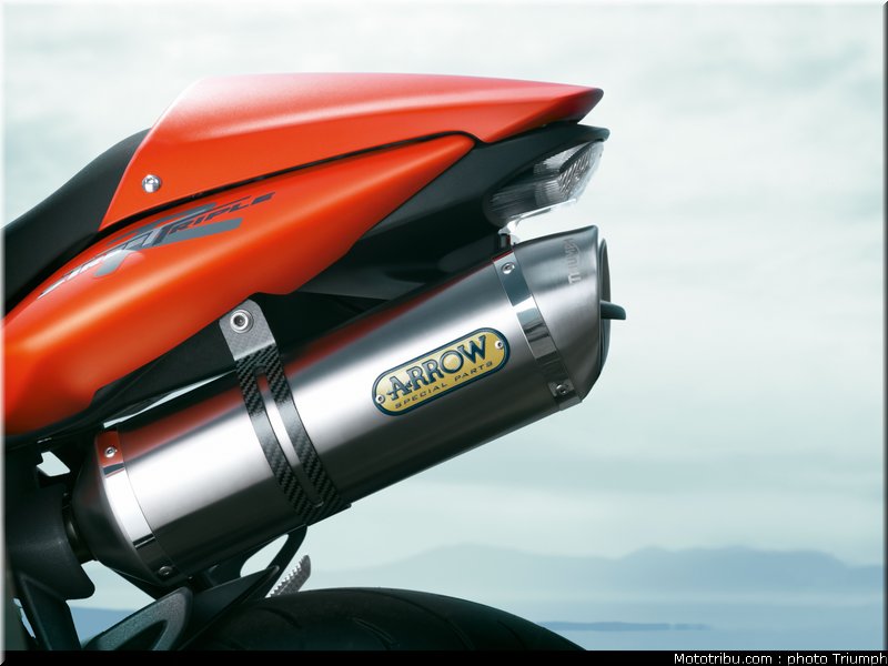 triumph_027_street_triple_2012_020