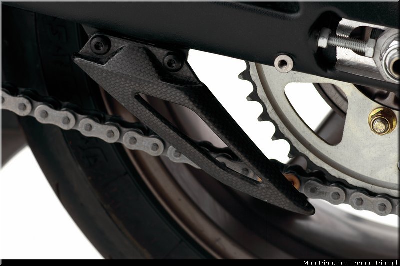 triumph_041_street_triple_2012_034