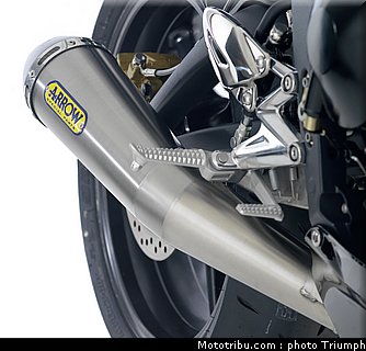 triumph_017_street_triple_2012_010.jpg