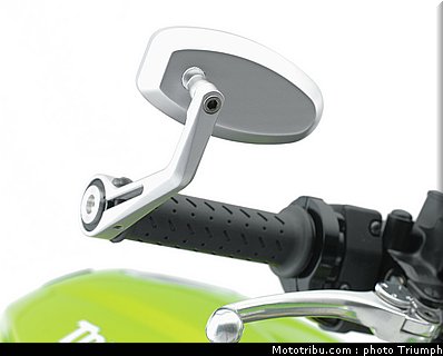 triumph_030_street_triple_2012_023.jpg