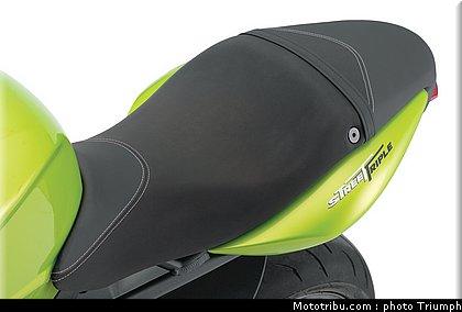 triumph_039_street_triple_2012_032.jpg