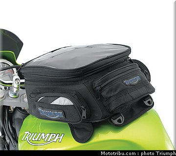 triumph_042_street_triple_2012_035.jpg