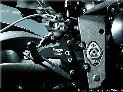 triumph_052_street_triple_2012_045.jpg
