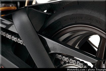 triumph_057_street_triple_2012_050.jpg