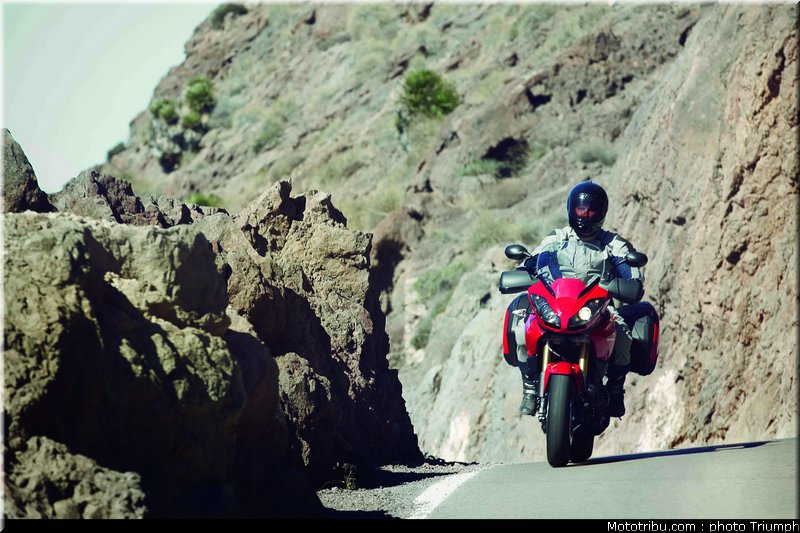 triumph_1050_001_2012
