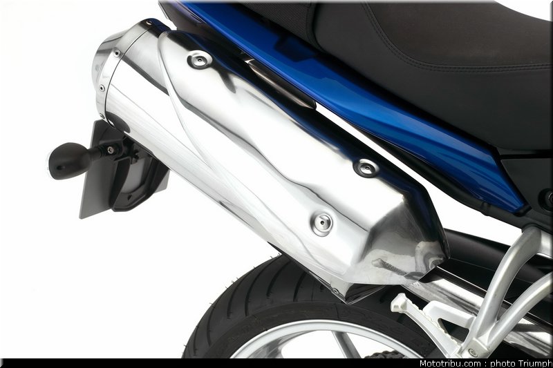 triumph_1050_006_2012