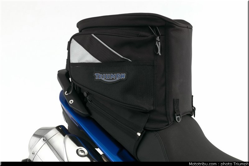 triumph_1050_020_2012