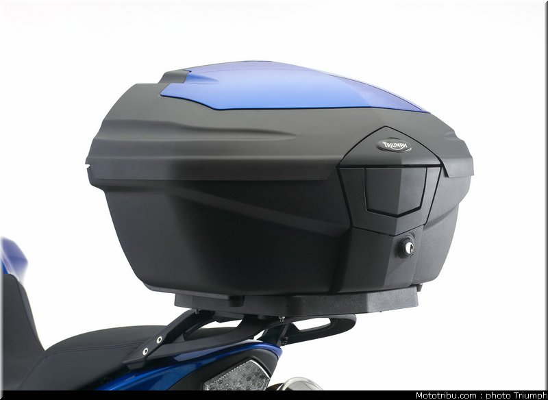 triumph_1050_024_2012