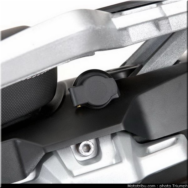 triumph_1200_explorer_2012_025