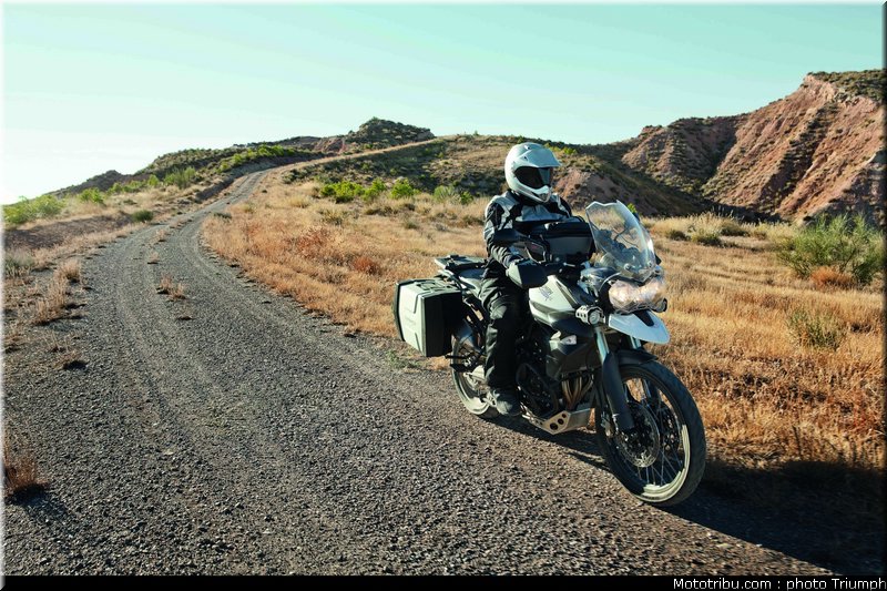 triumph_800_xc_1_2012