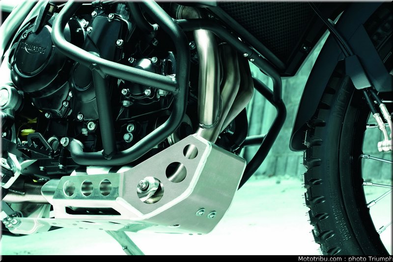 triumph_800_xc_5_2012
