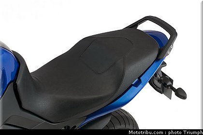 triumph_1050_015_2012.jpg