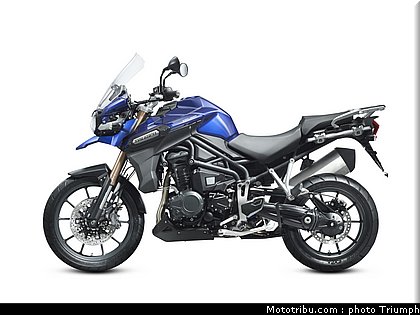 triumph_1200_explorer_2012_011.jpg