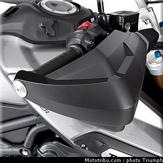 triumph_1200_explorer_2012_017.jpg
