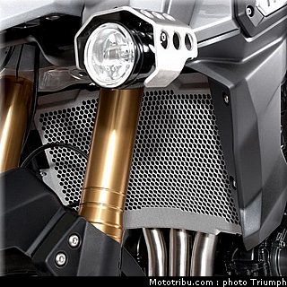 triumph_1200_explorer_2012_021.jpg